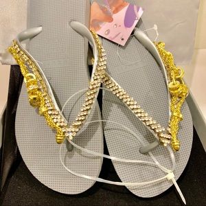 Uzurii Handcrafted Luxury Flip Flops